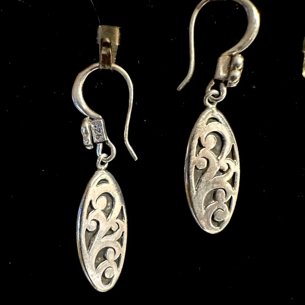Lois Hill 1” drop oval earrings 925 sterling silver - Picture 3 of 4
